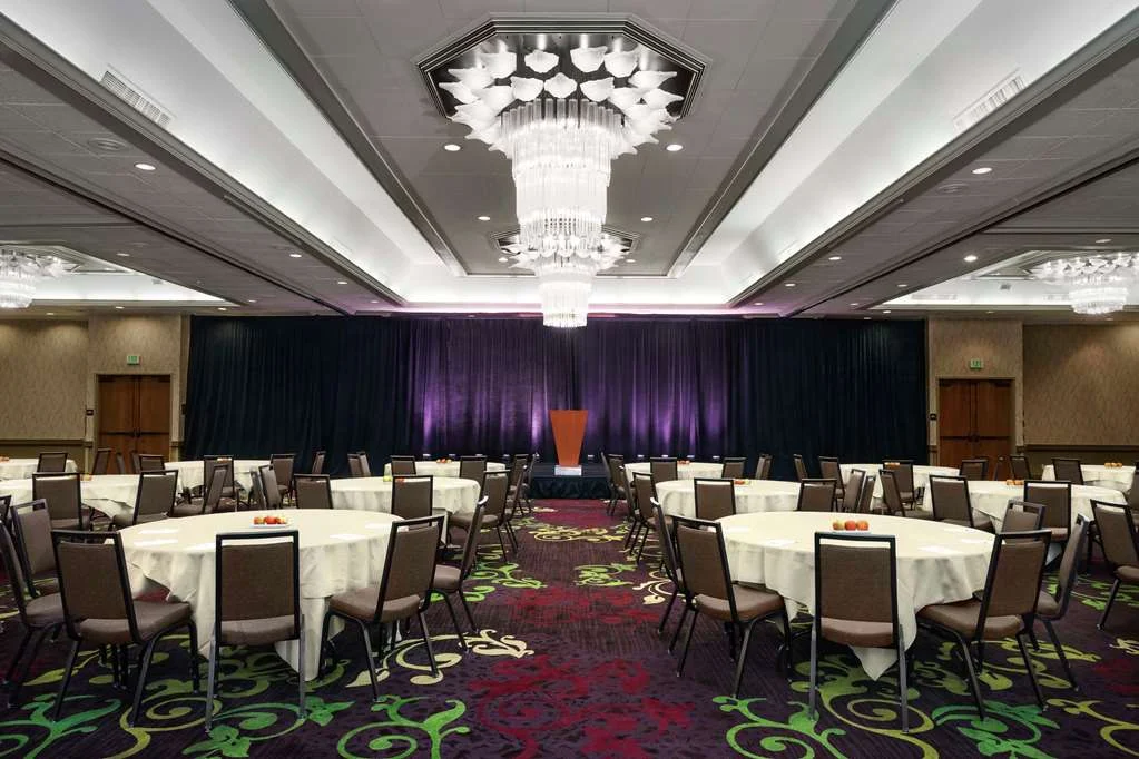 DoubleTree by Hilton Hotel Sonoma Wine Country