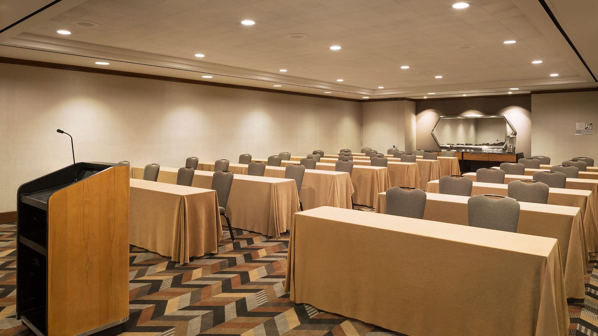 Seacliff Room and Foyer (Bay Level)